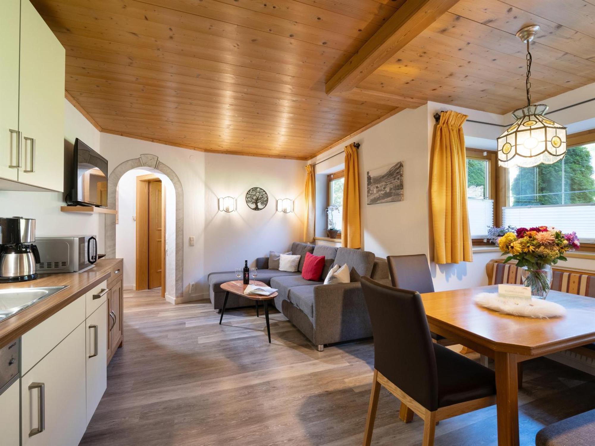 Appartement Bergblick Бриксен-им-Тале Екстериор снимка